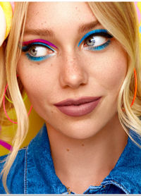 trendy w makijażu wiosna 2021 eyeliner